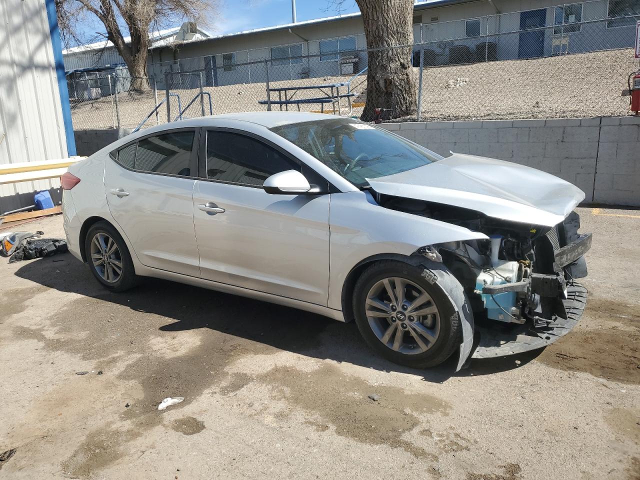 2017 Hyundai Elantra - Image 4