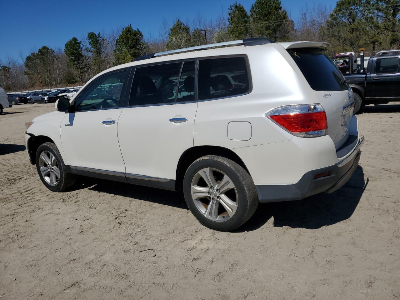 2012 Toyota Highlander - Image 2