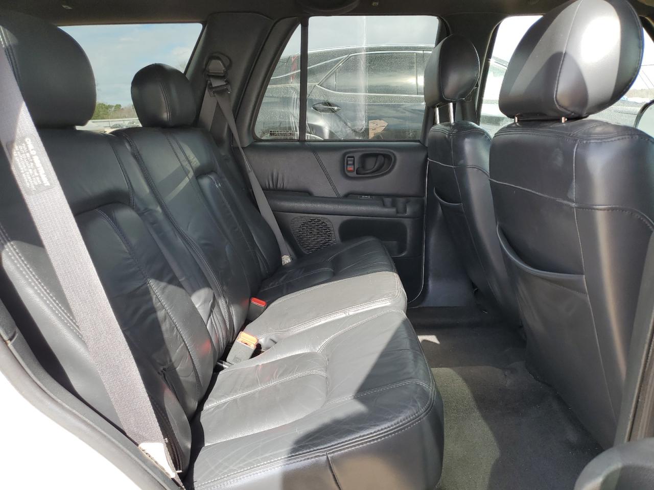 1999 Oldsmobile Bravada - Image 11