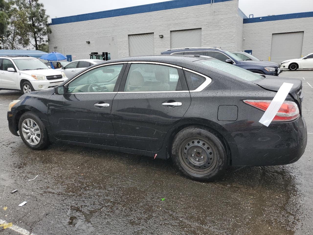 2015 Nissan Altima - Image 2