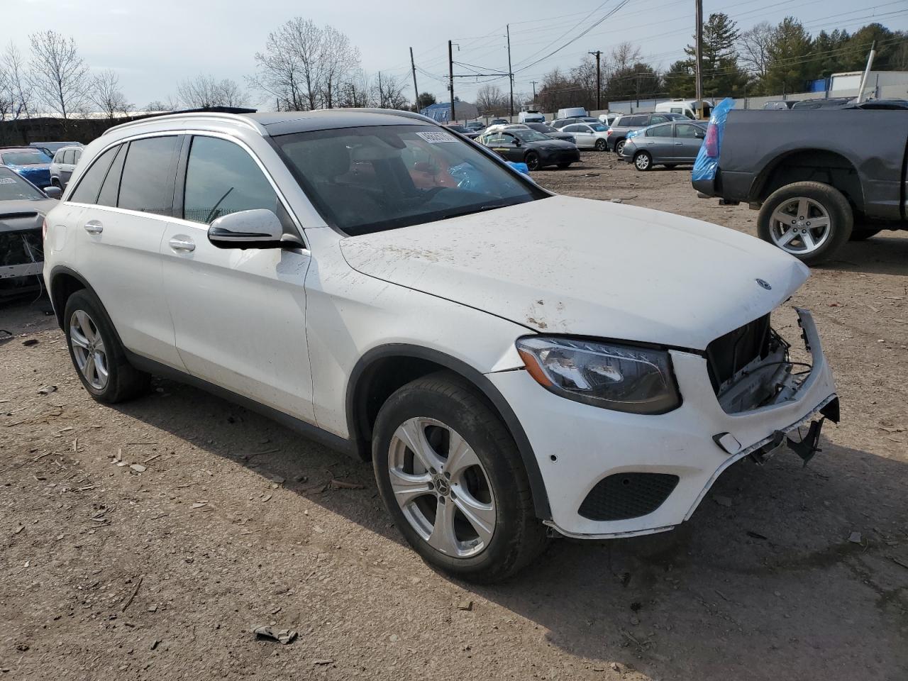 2018 Mercedes-Benz GLC - Image 4