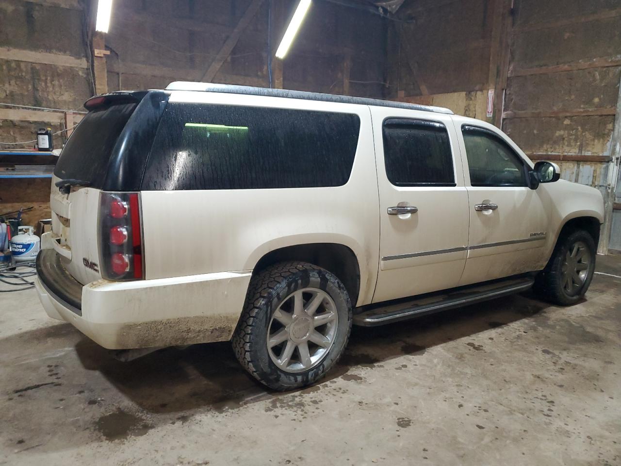 2013 GMC Yukon - Image 3