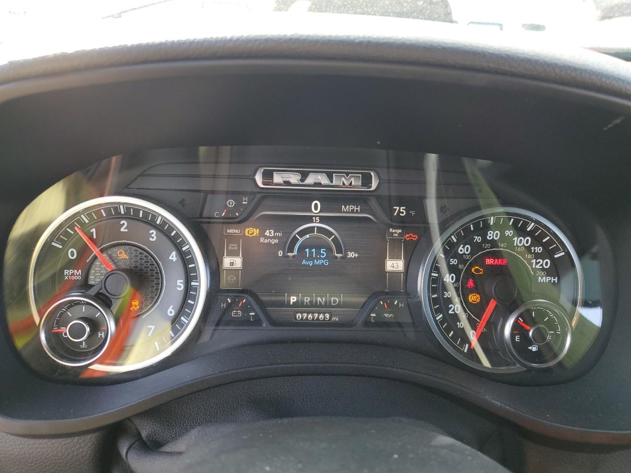 2020 RAM 1500 - Image 9