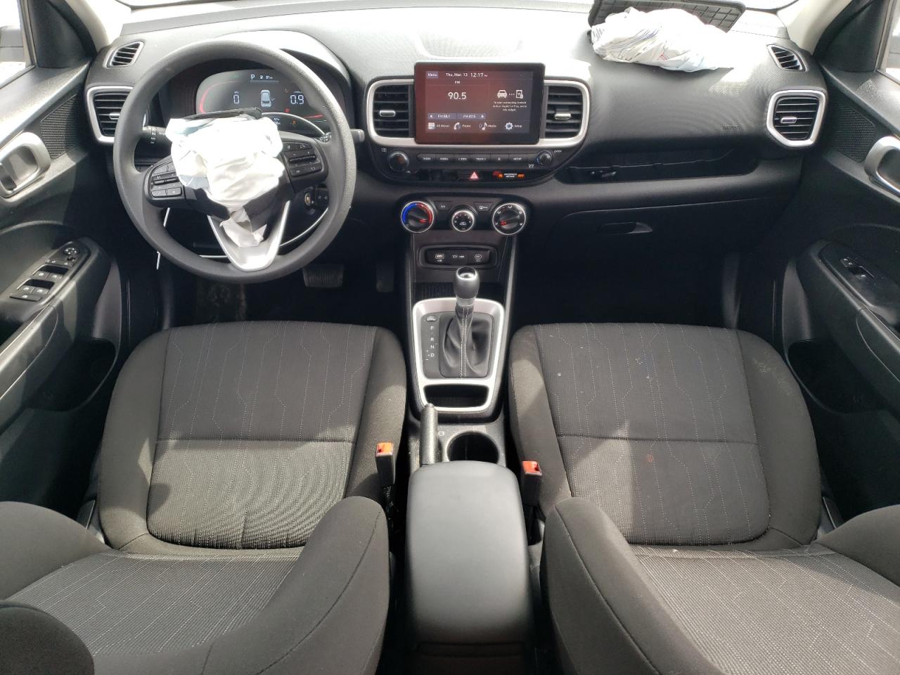 2024 Hyundai Venue - Image 8