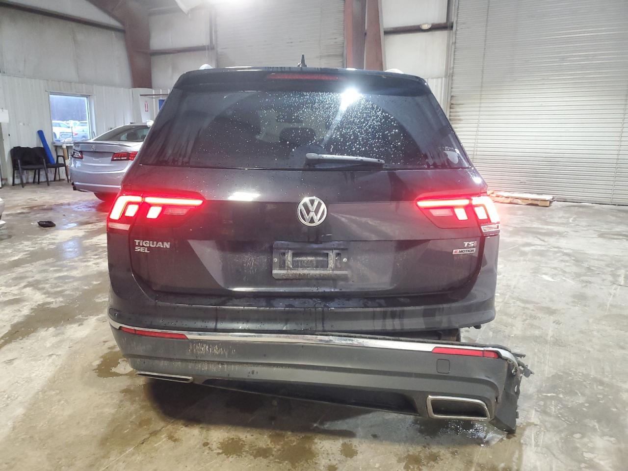 3VV2B7AXXJM146056 VOLKSWAGEN TIGUAN 2018