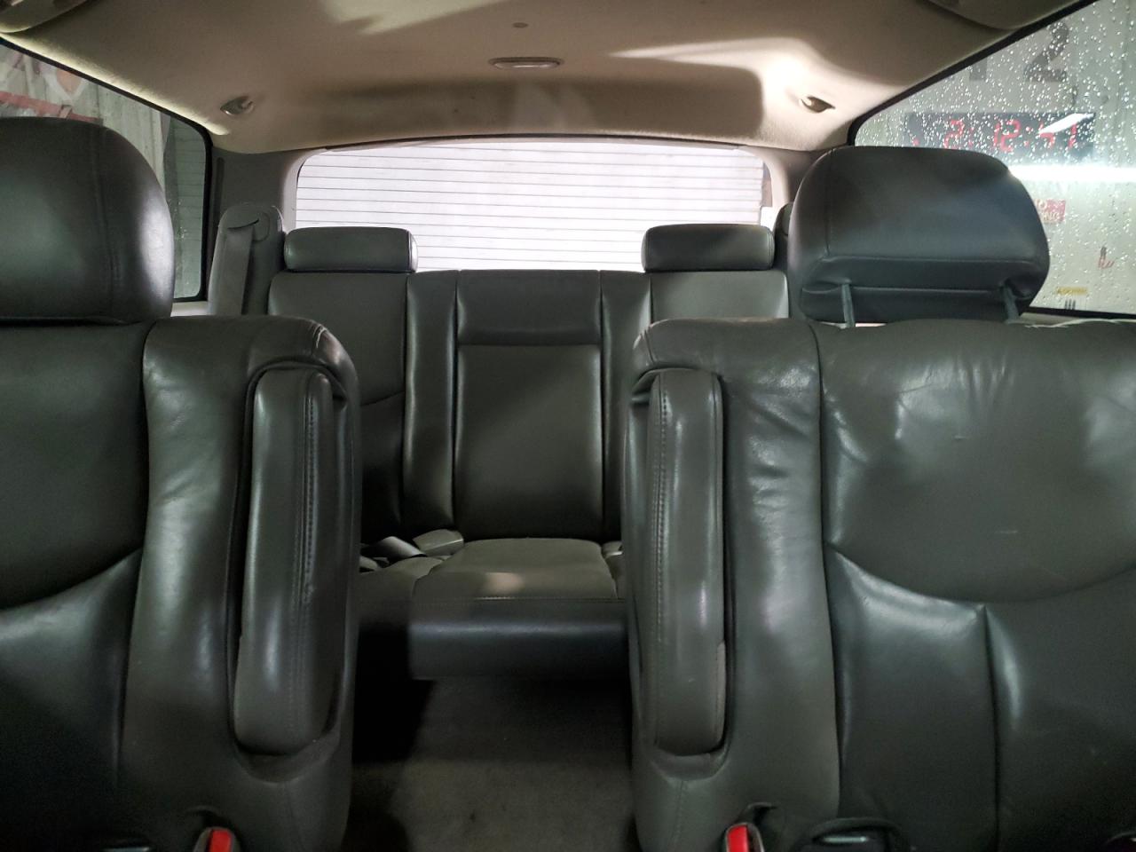 2006 GMC Yukon - Image 10