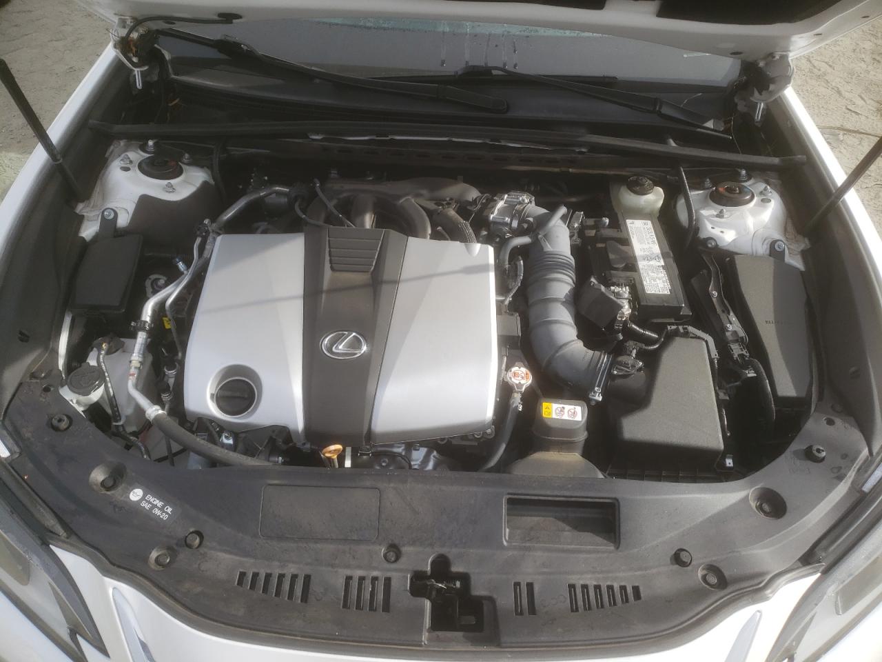 2020 Lexus ES - Image 12