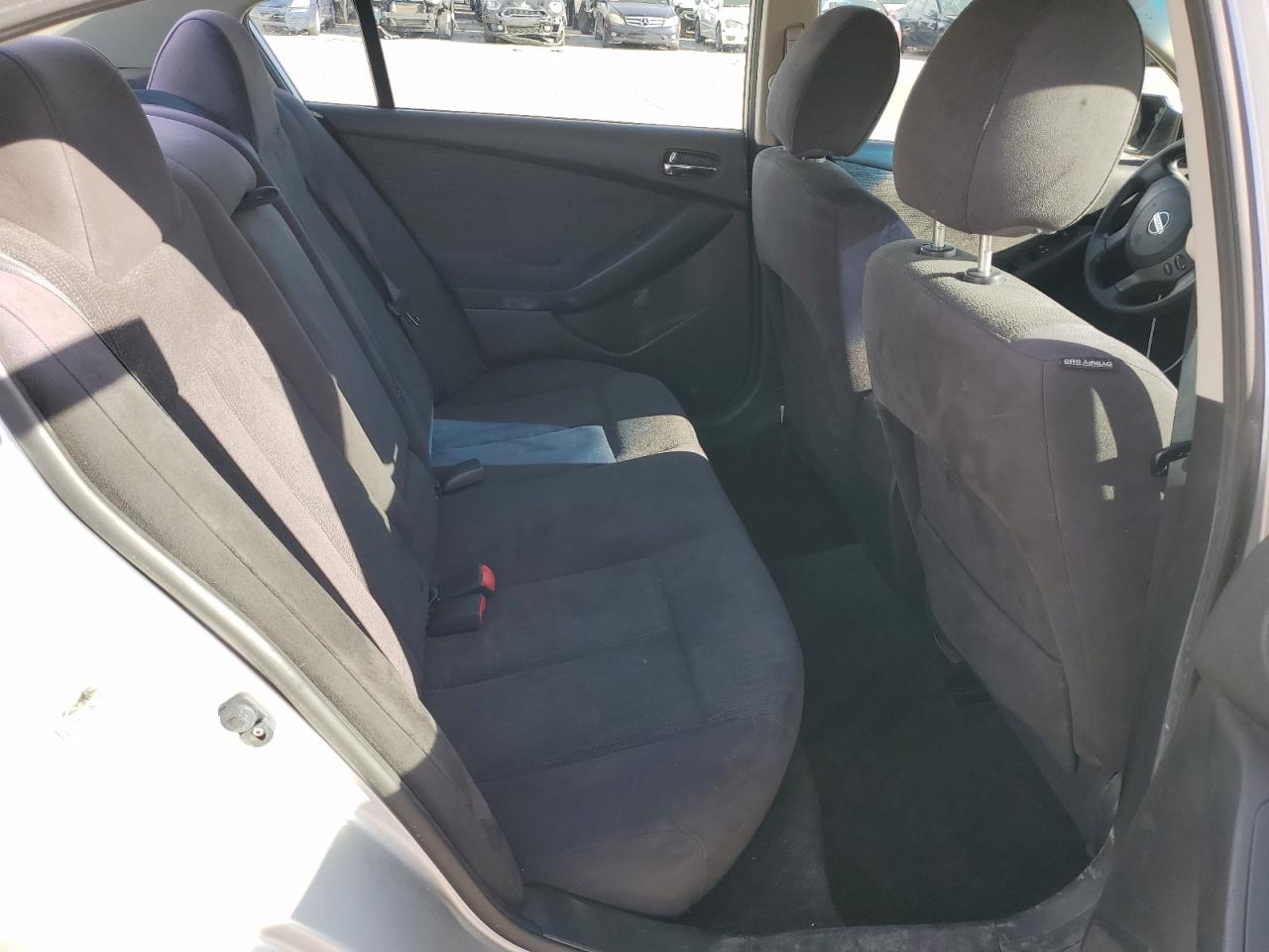 2012 Nissan Altima - Image 10
