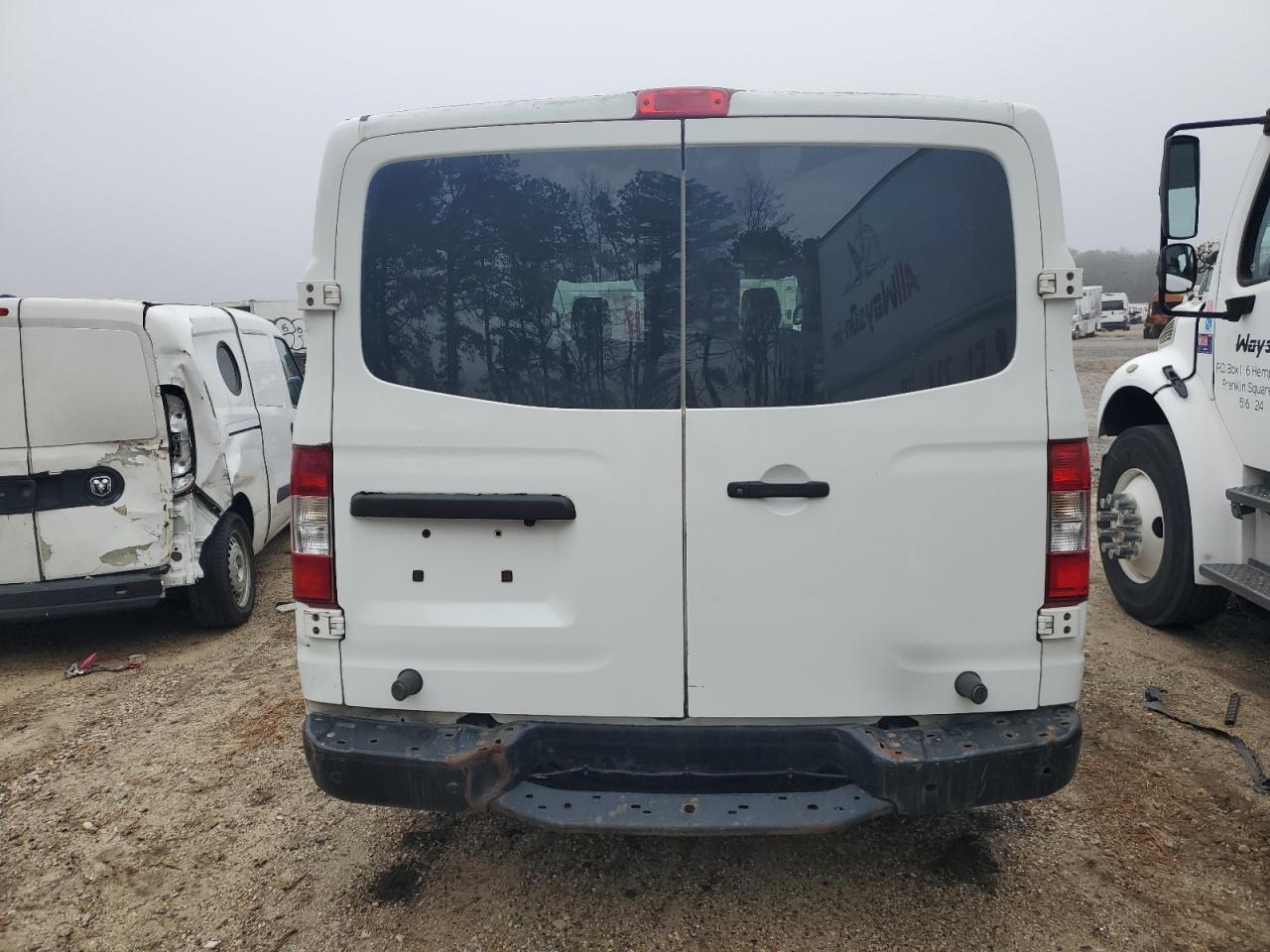 2017 Nissan NV - Image 6