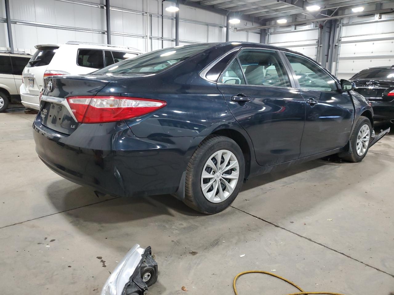 2016 Toyota Camry - Image 3