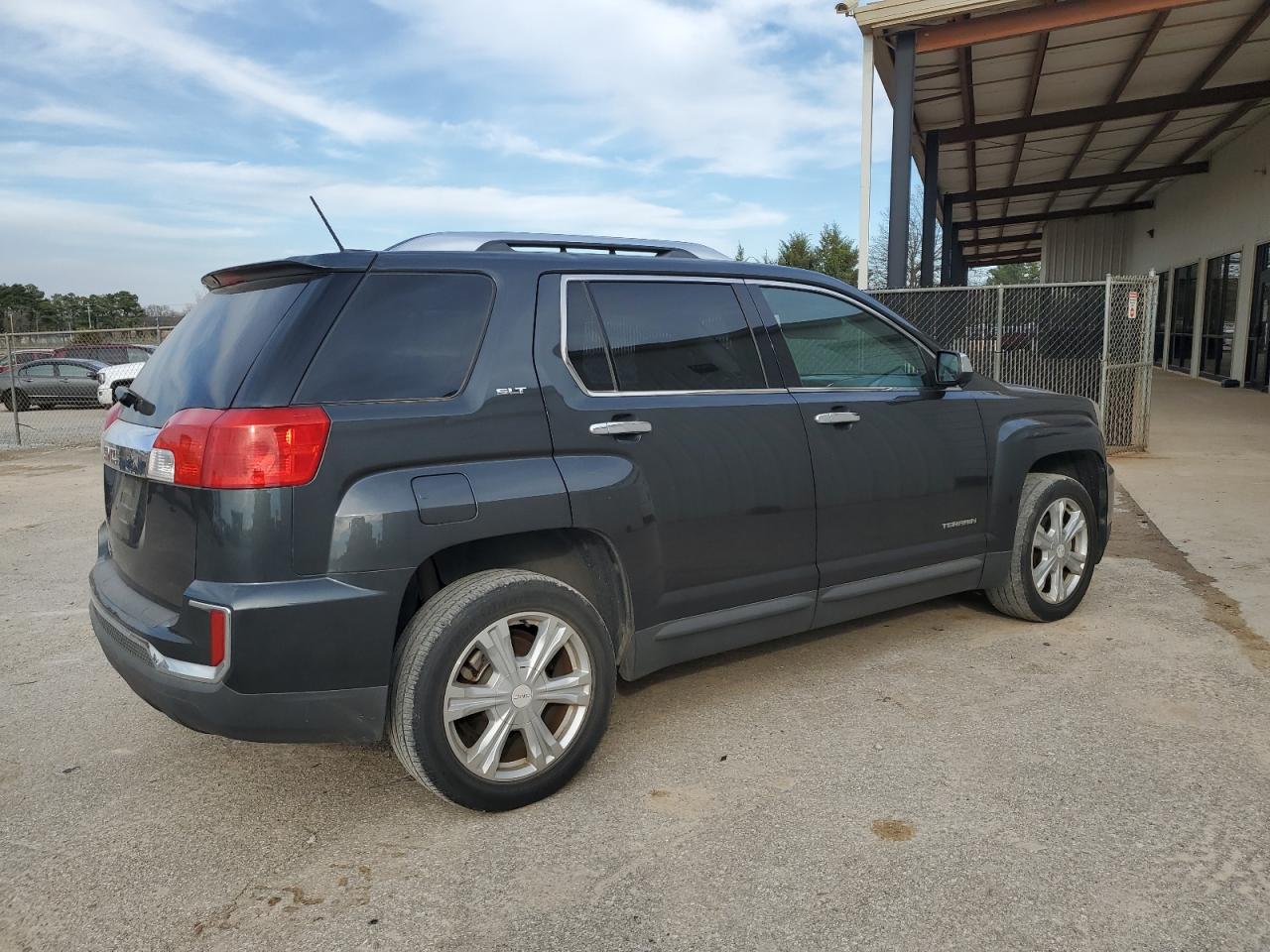 2017 GMC Terrain - Image 3