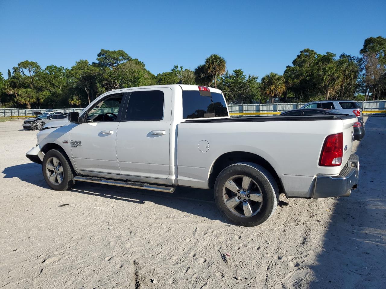 2019 RAM 1500 - Image 2