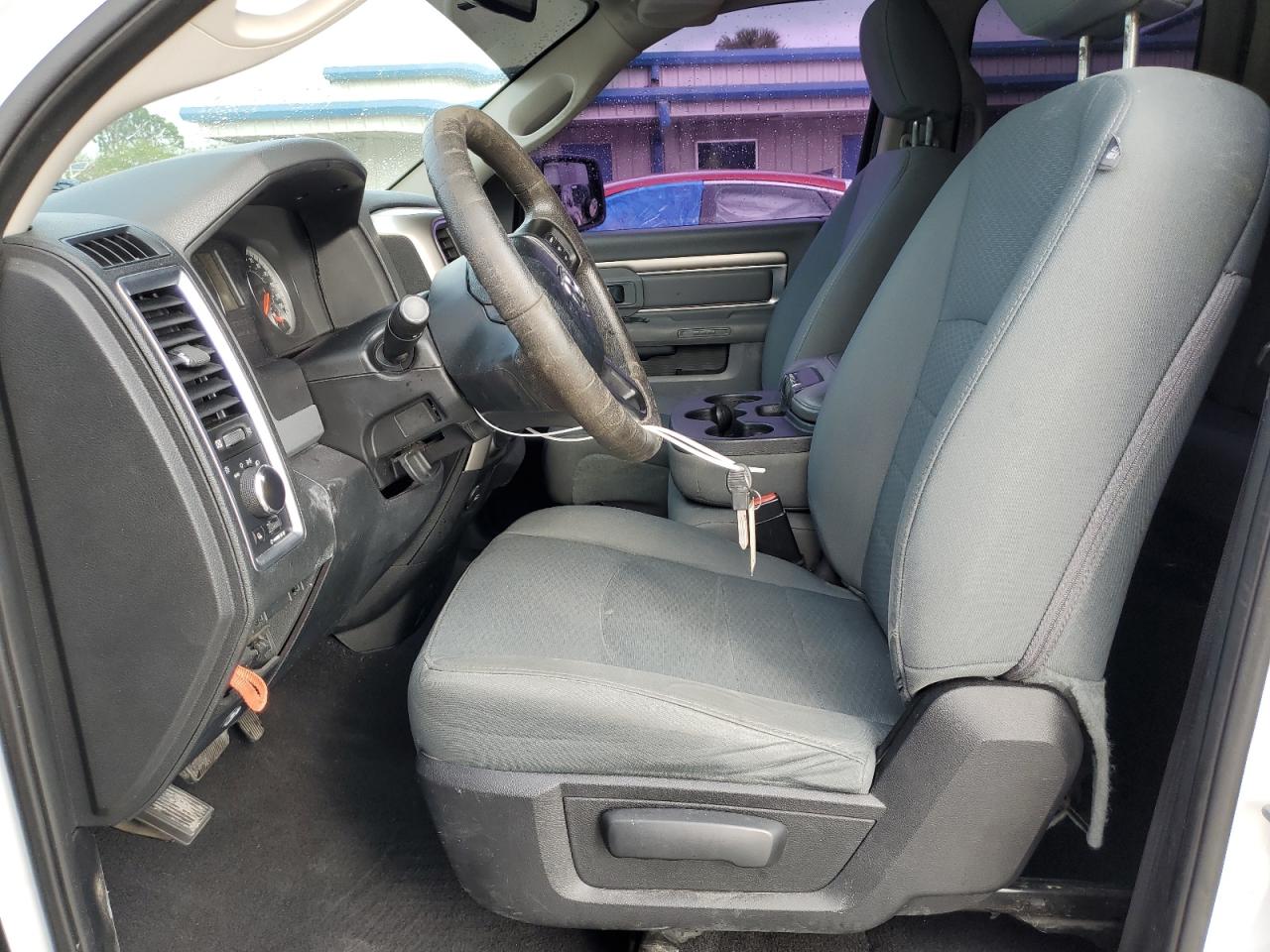2016 RAM 1500 - Image 7