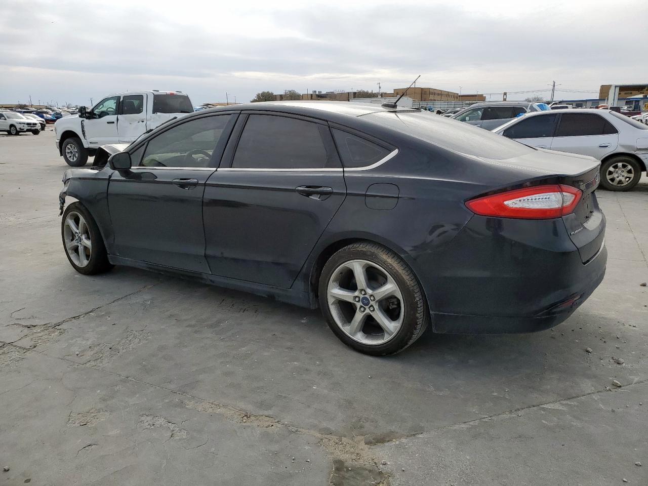 2016 Ford Fusion - Image 2