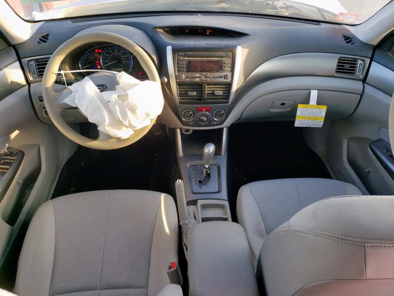 Parquets SUBARU FORESTER 2012 White