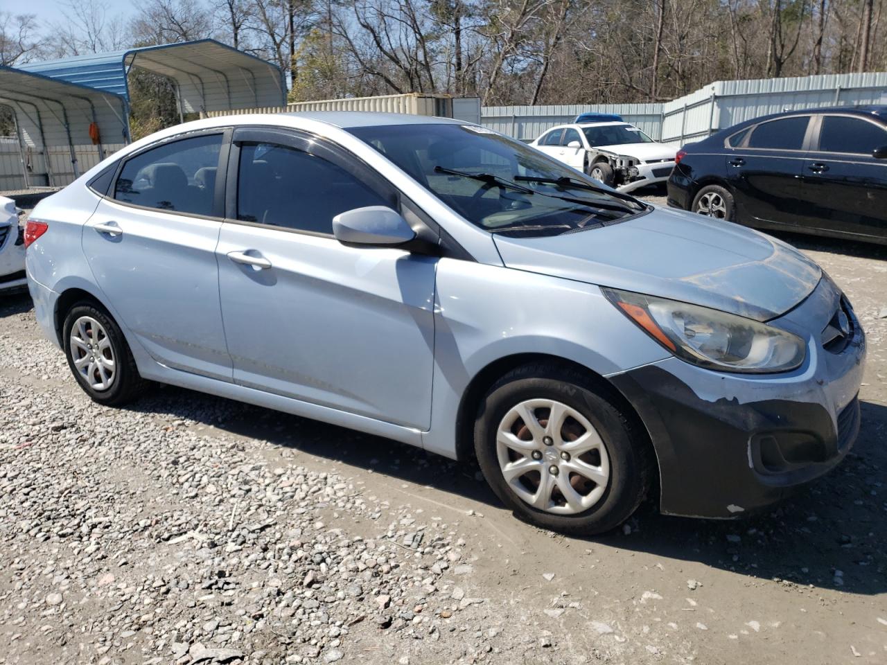 2013 Hyundai Accent - Image 4