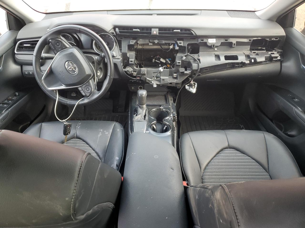 2019 Toyota Camry - Image 8