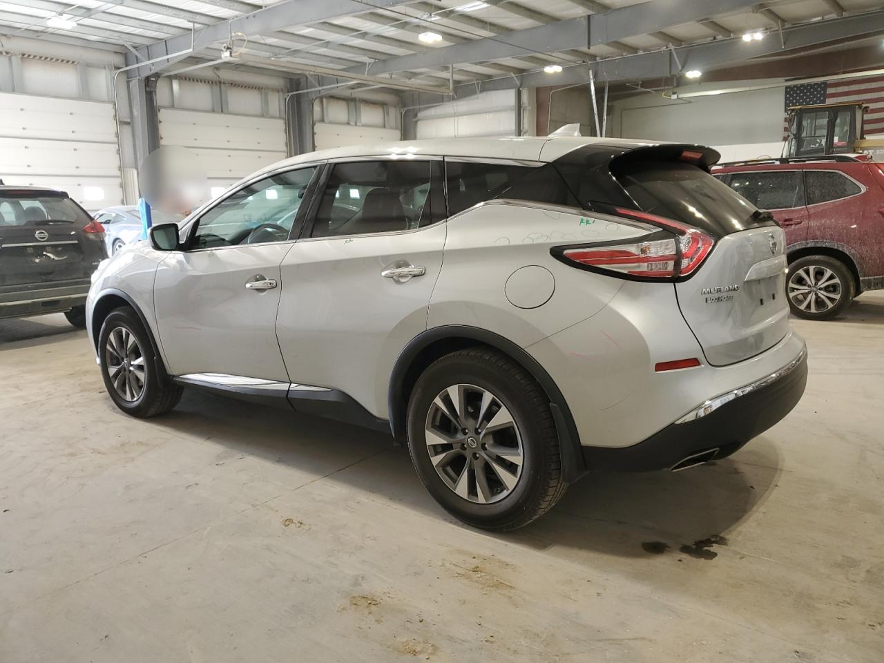 2017 Nissan Murano - Image 2