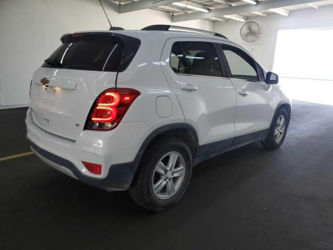 3GNCJLSB9HL216882 CHEVROLET TRAX 2017