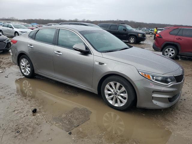 Sedans KIA OPTIMA 2017 Srebrny