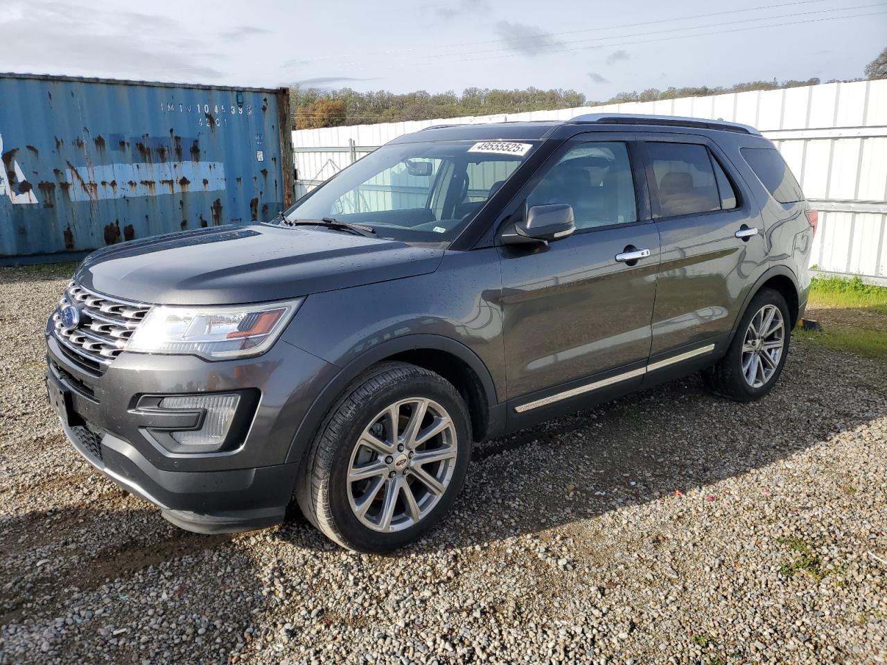 2017 Ford Explorer Limited for Sale in Anderson, CA - Side