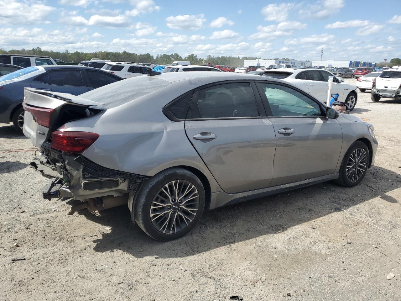 2023 Kia Forte - Image 3