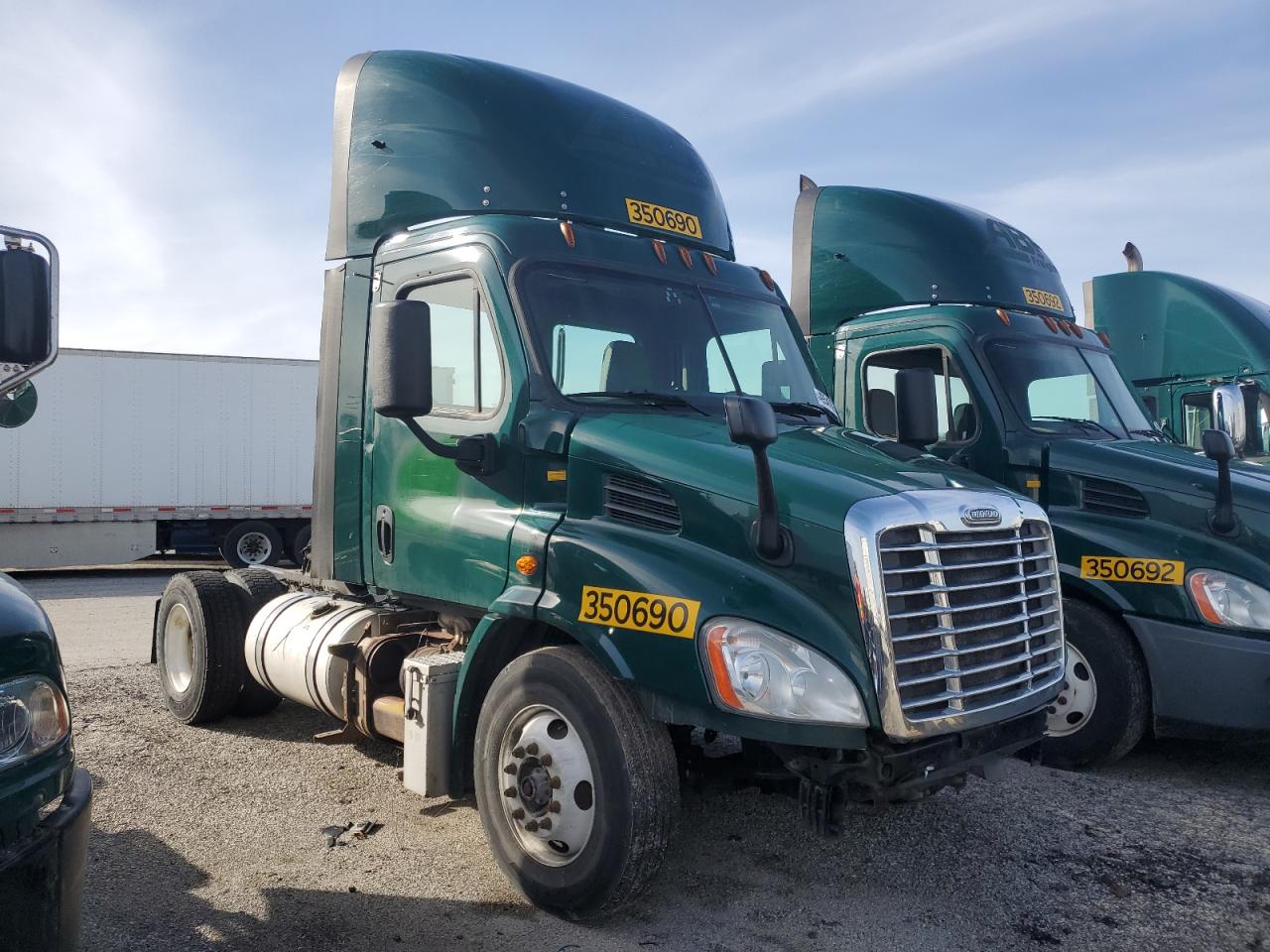 2016 Freightliner Cascadia 113 Semi Truck продається в Dyer, IN - Front End