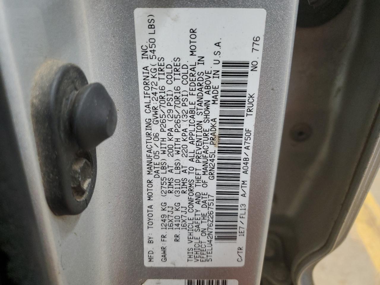 2006 Toyota Tacoma - Image 13