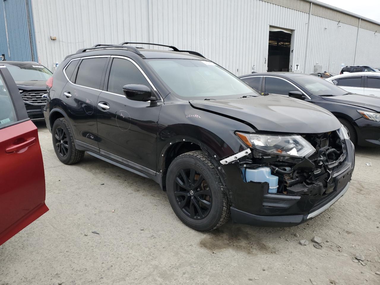 5N1AT2MVXHC808570 NISSAN ROGUE 2017
