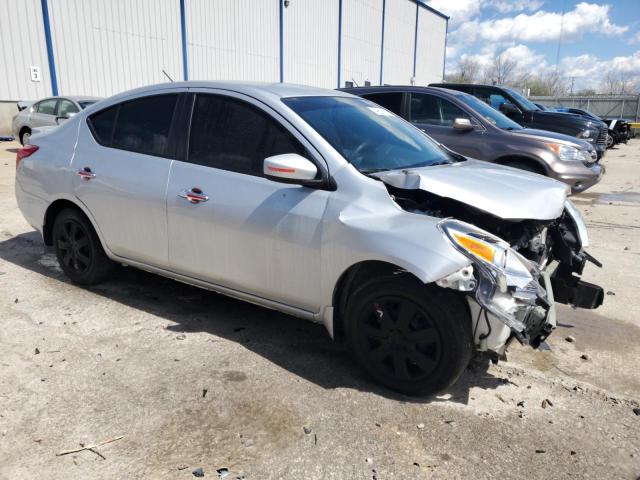  NISSAN VERSA 2018 Gray