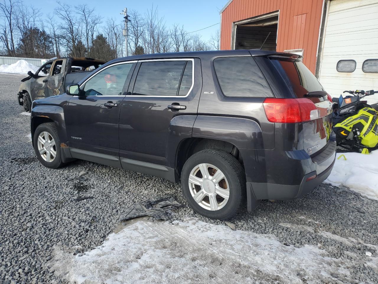 2015 GMC Terrain - Image 2