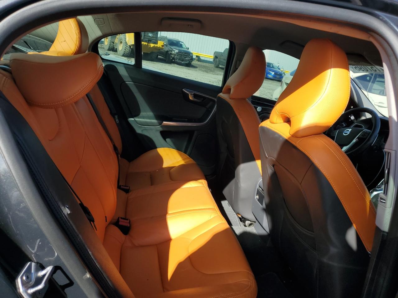2016 Volvo S60 - Image 10