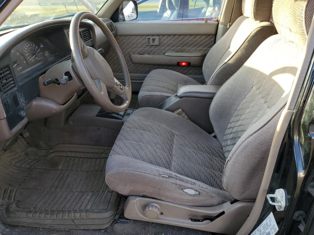 1995 Toyota 4Runner - Image 7