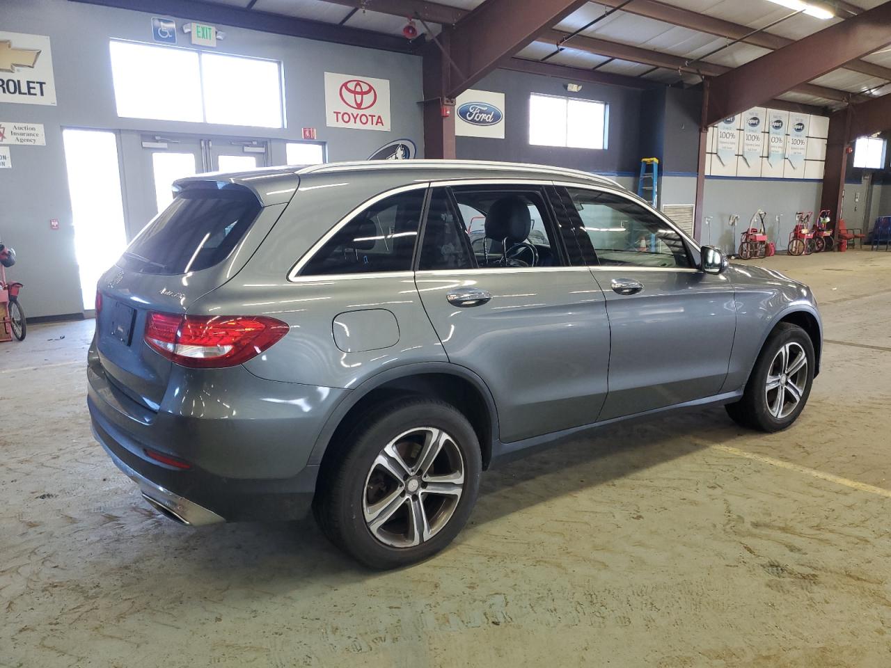 2016 Mercedes-Benz GLC - Image 3