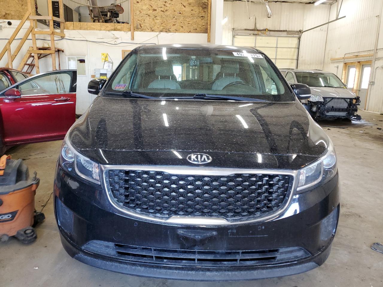 2017 Kia Sedona - Image 5