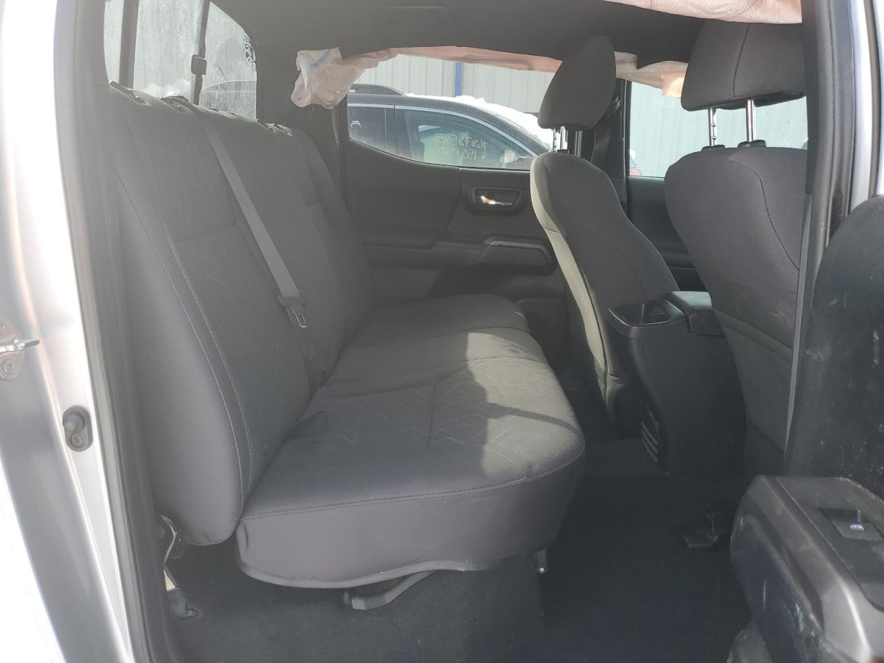 2016 Toyota Tacoma - Image 10