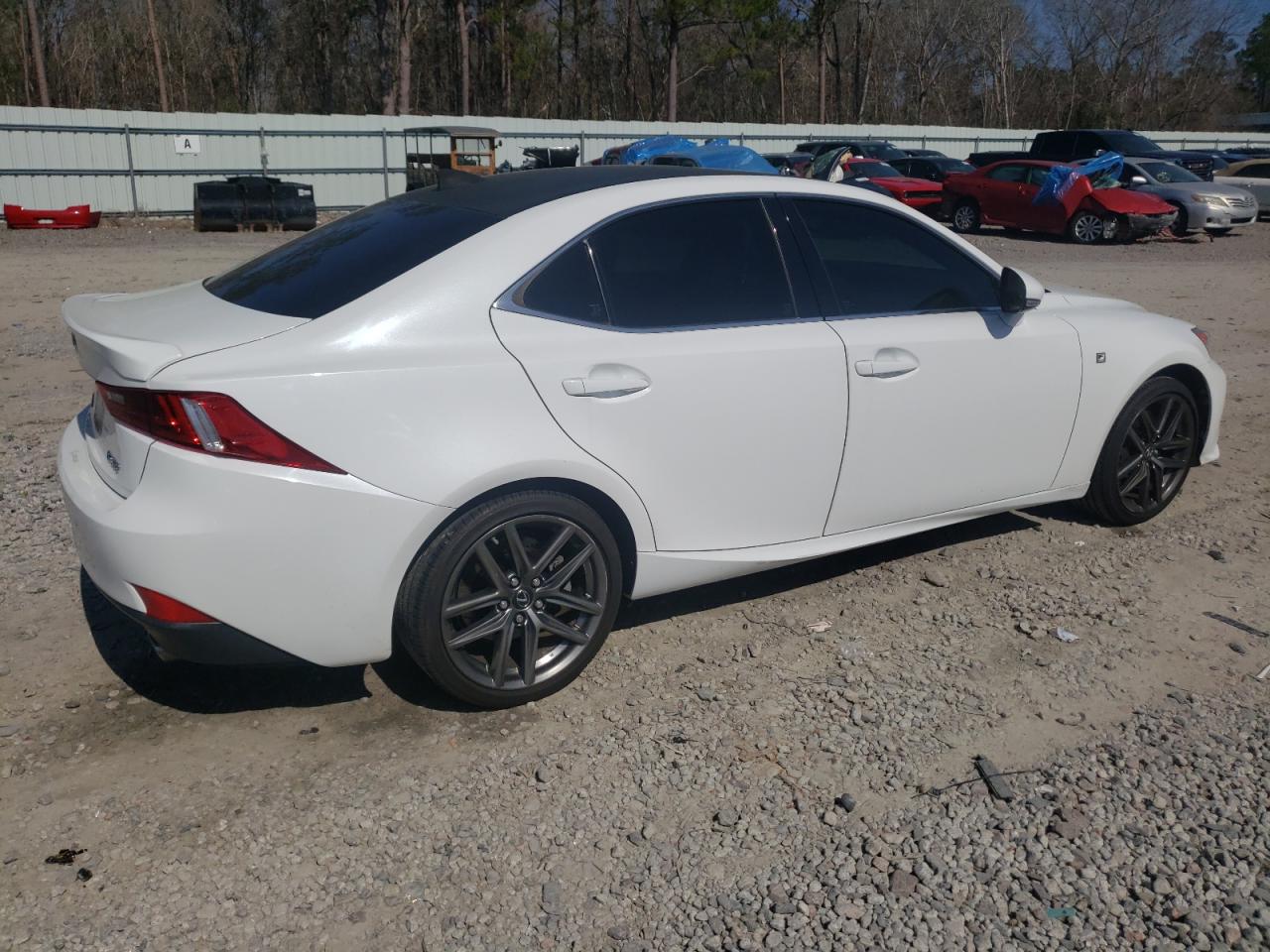 2015 Lexus IS - Image 3