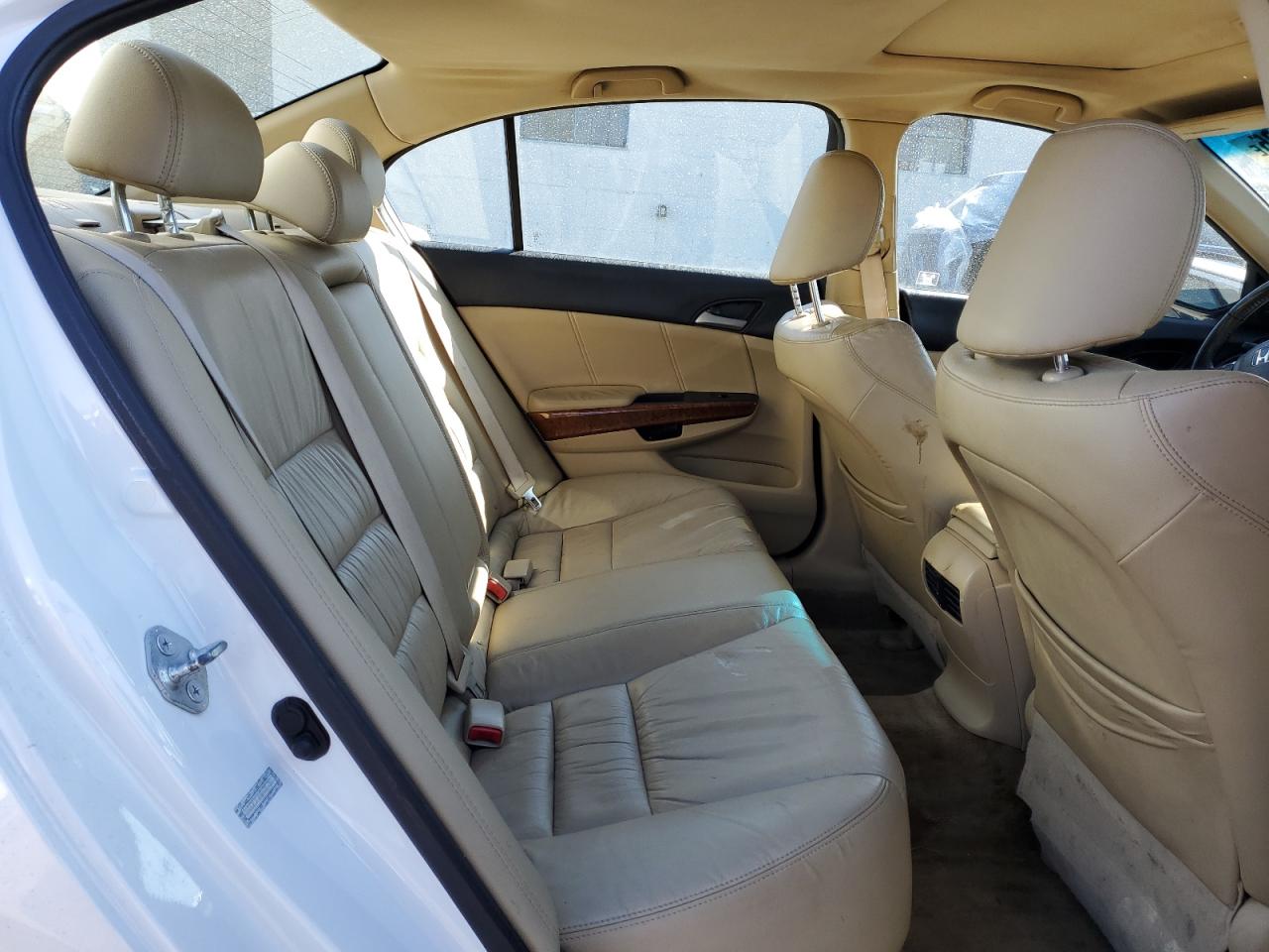 2011 Honda Accord - Image 10