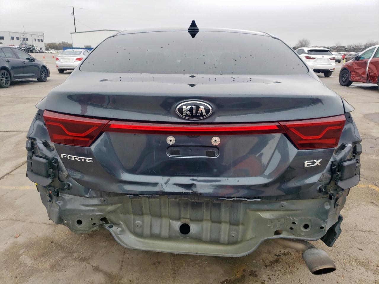 2019 Kia Forte - Image 6