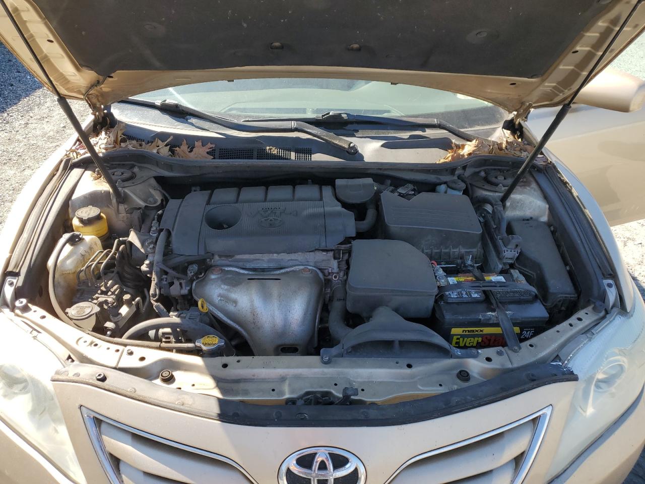 2011 Toyota Camry - Image 11