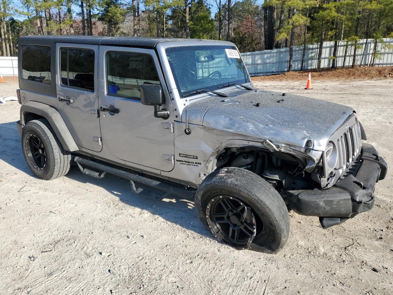 2017 Jeep Wrangler - Image 4