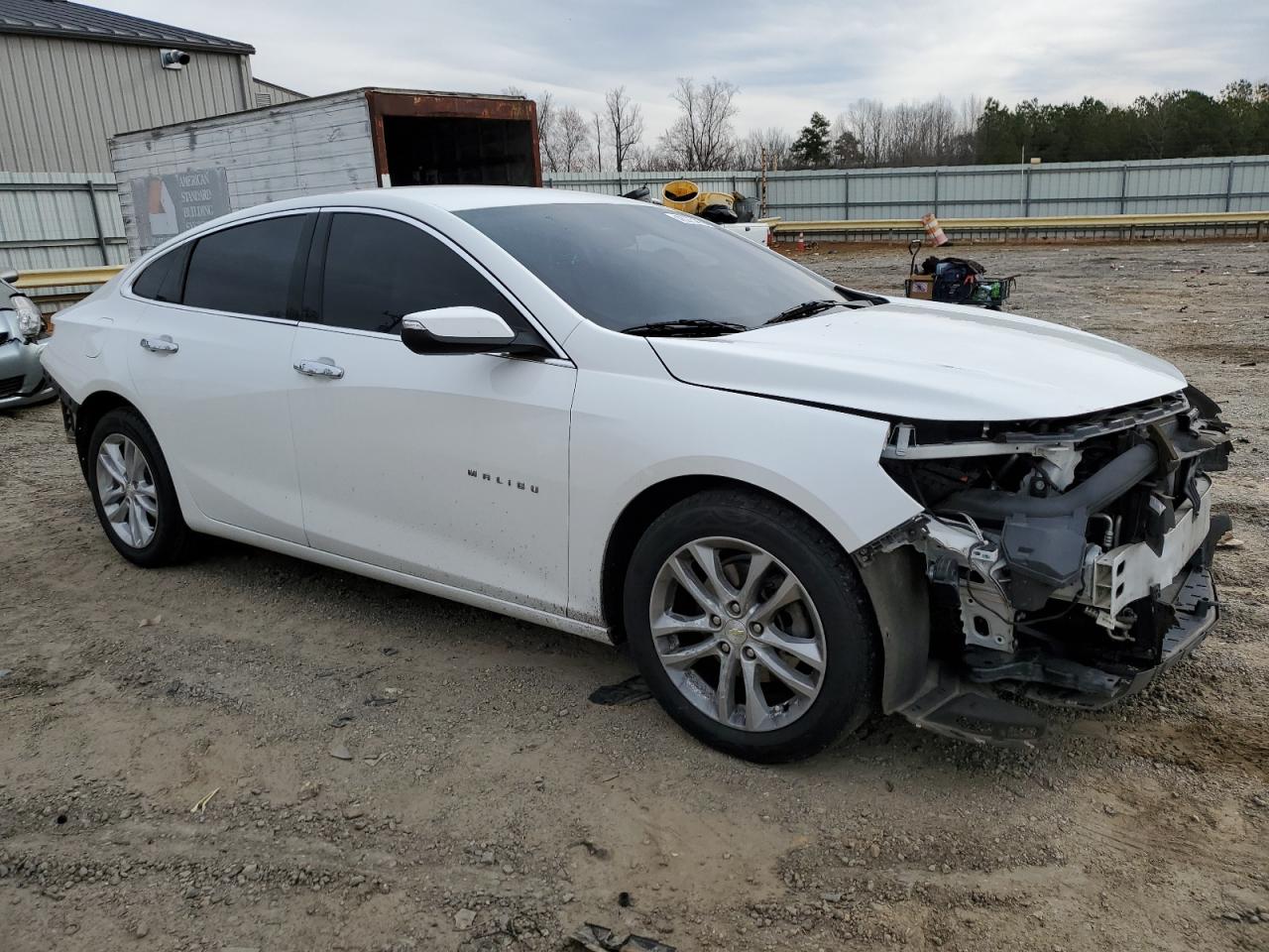 2017 Chevrolet Malibu - Image 4