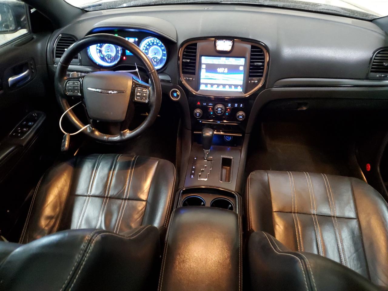 2012 Chrysler 300 - Image 8