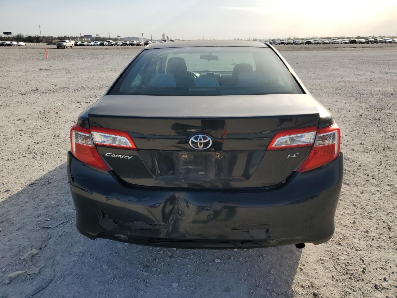 2014 Toyota Camry - Image 6