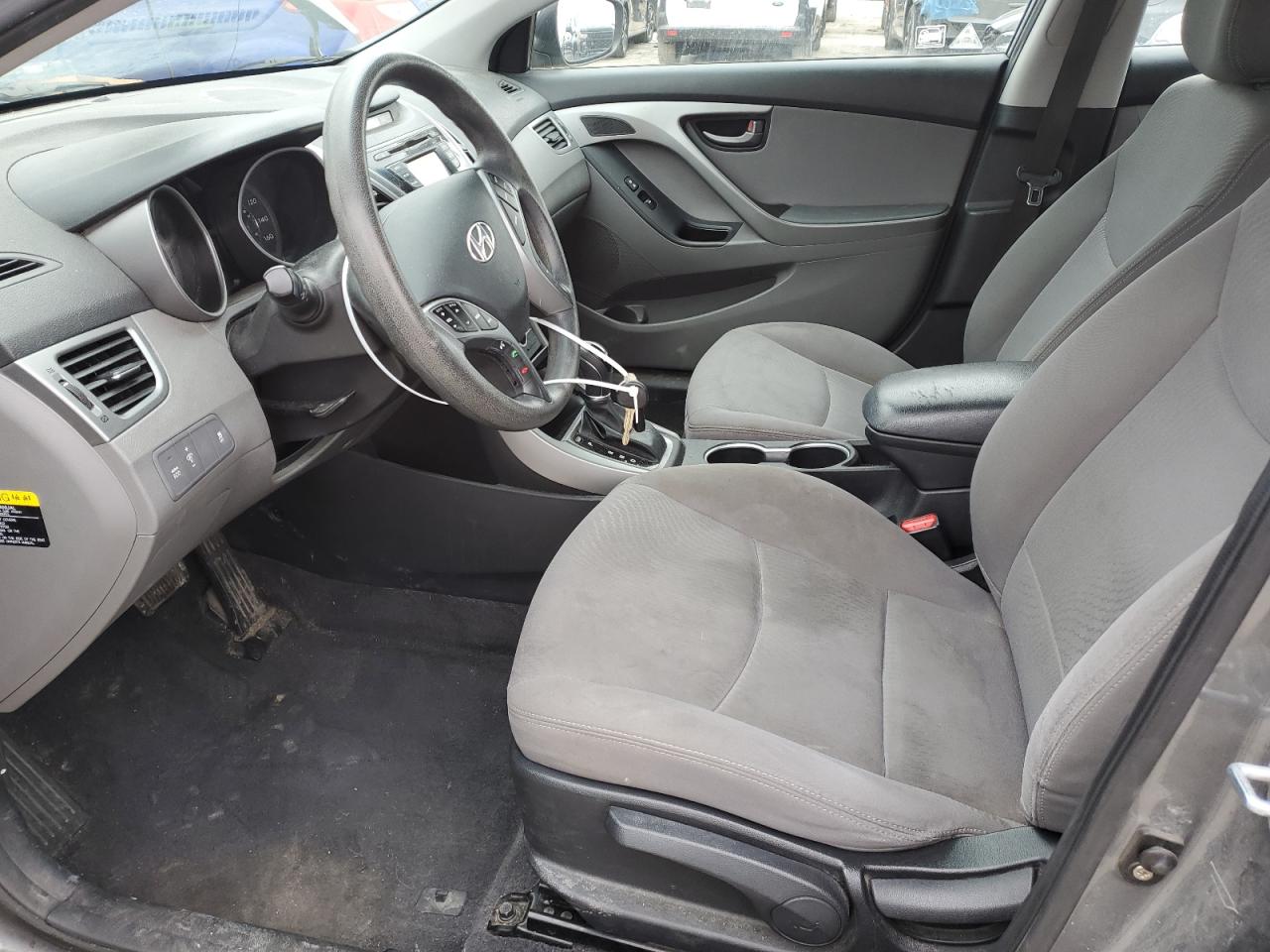 2016 Hyundai Elantra - Image 7