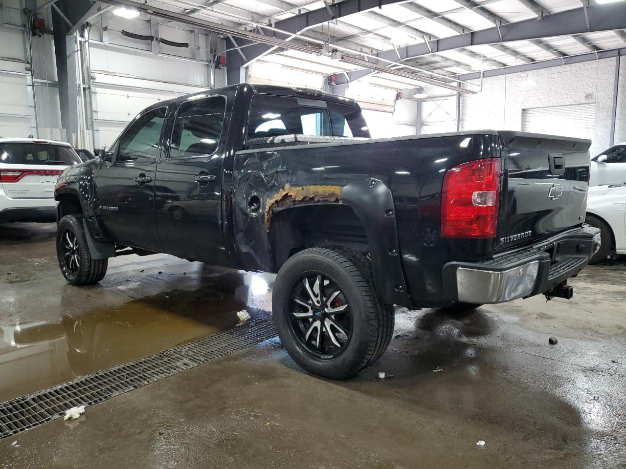 2012 Chevrolet Silverado - Image 2