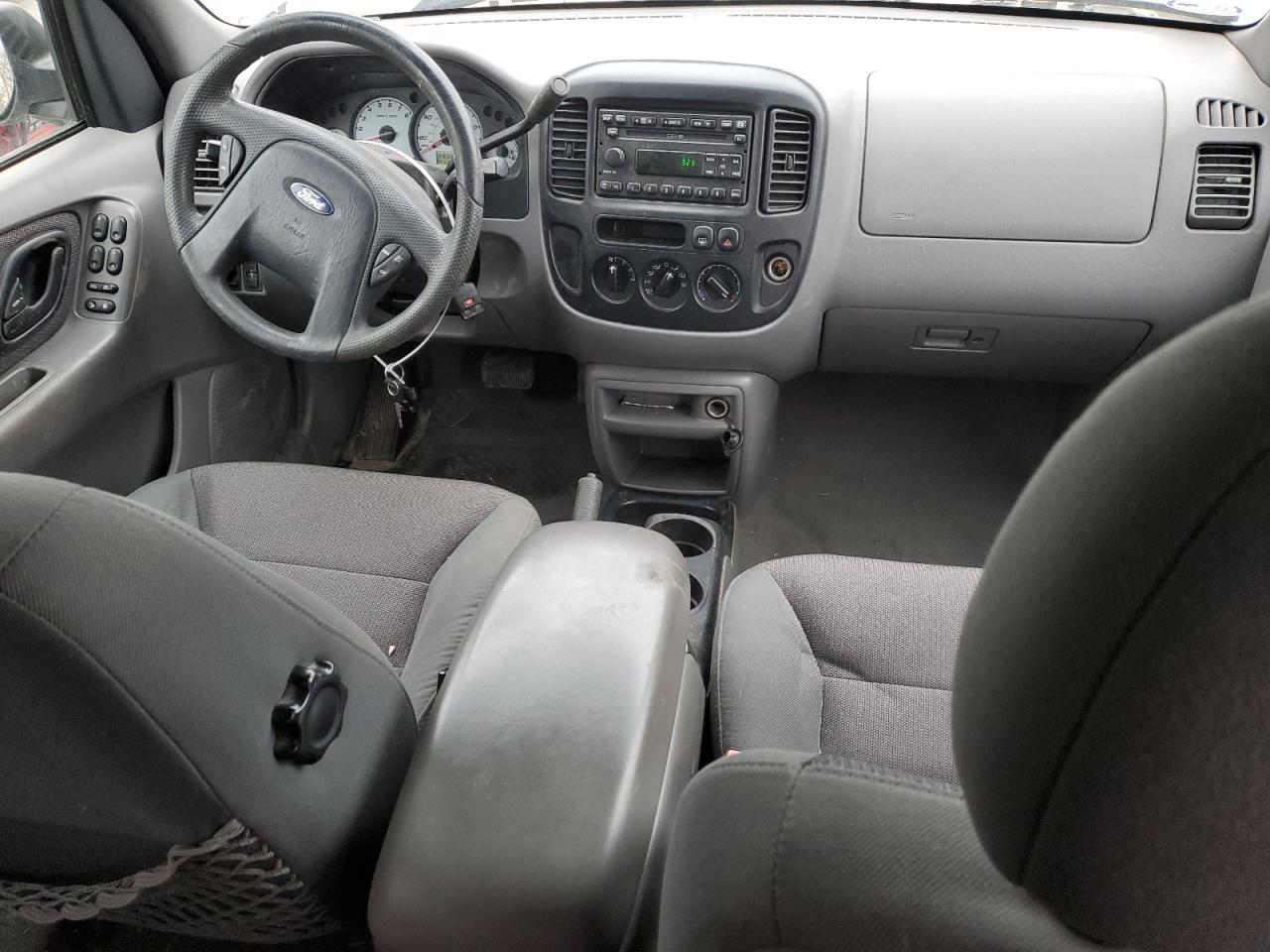 2002 Ford Escape - Image 8