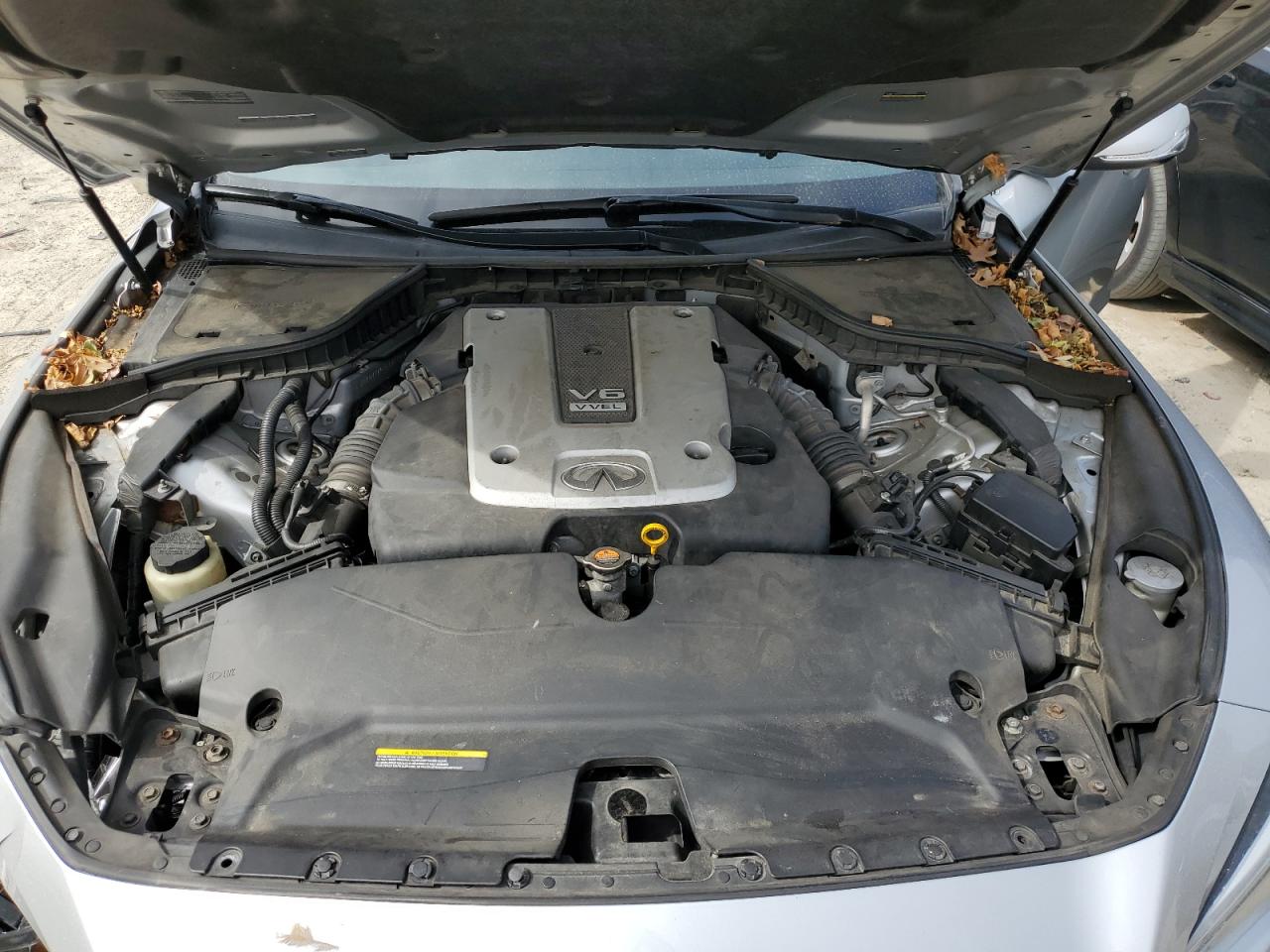 2015 Infiniti Q50 - Image 11