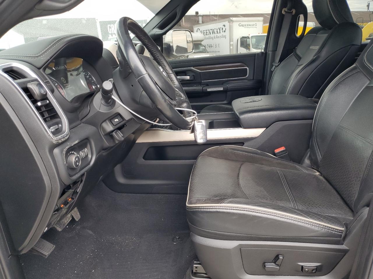 2019 RAM 3500 - Image 7
