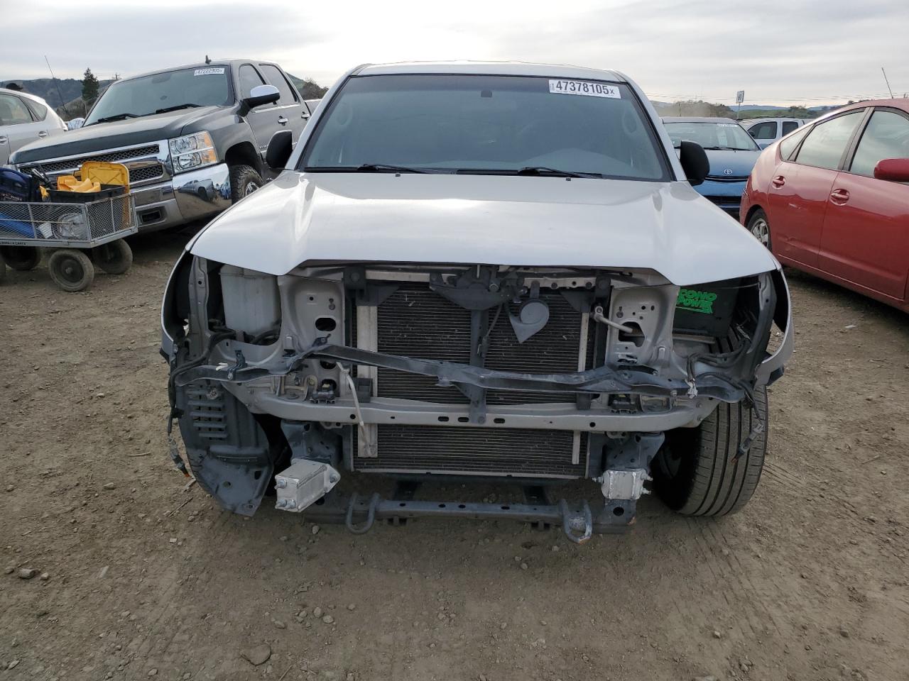 2015 Toyota Tacoma - Image 5